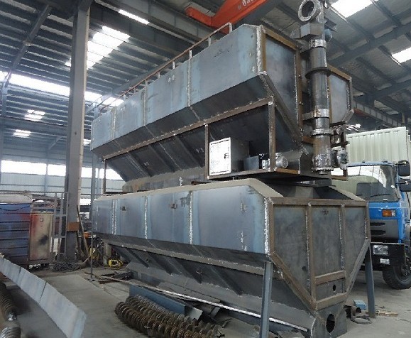 散裝飼料車罐體和一般罐體有什么不同?