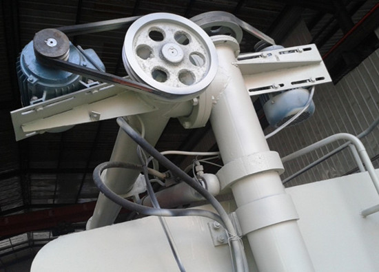 飼料運(yùn)輸車細(xì)節(jié)特寫(xiě)