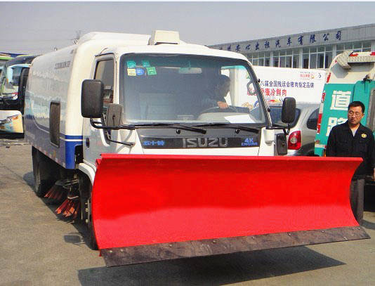 五十鈴鏟雪<a href=http://www.hotel701.cn/saoluche/ target=_blank class=infotextkey>掃路車</a>